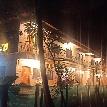 Dlite Beach Grove Cottages 阿里巴格 外观 照片