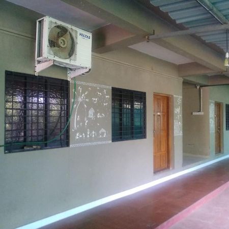Dlite Beach Grove Cottages 阿里巴格 外观 照片
